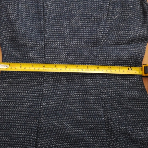 NEW GUESS  Indigo Cap-Sleeve Boucle Dress - Picture 6 of 7